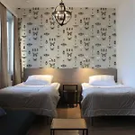Western Apollo Hotel 3*
