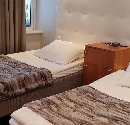 Western Apollo 3* Oulu