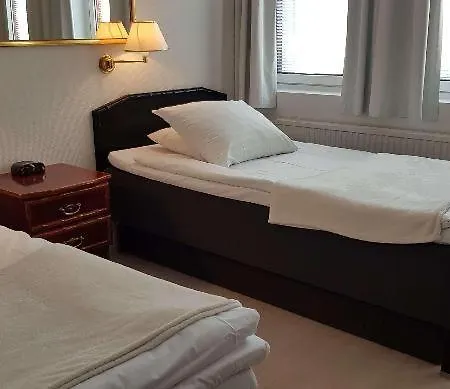 Western Apollo 3* Oulu