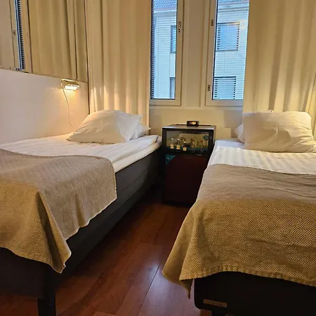 Western Apollo Hotel 3*
