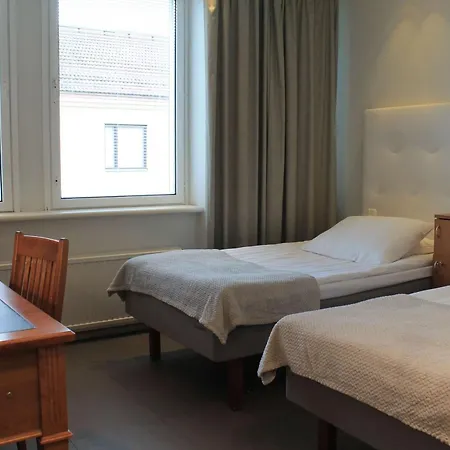 Western Apollo Hotel 3*